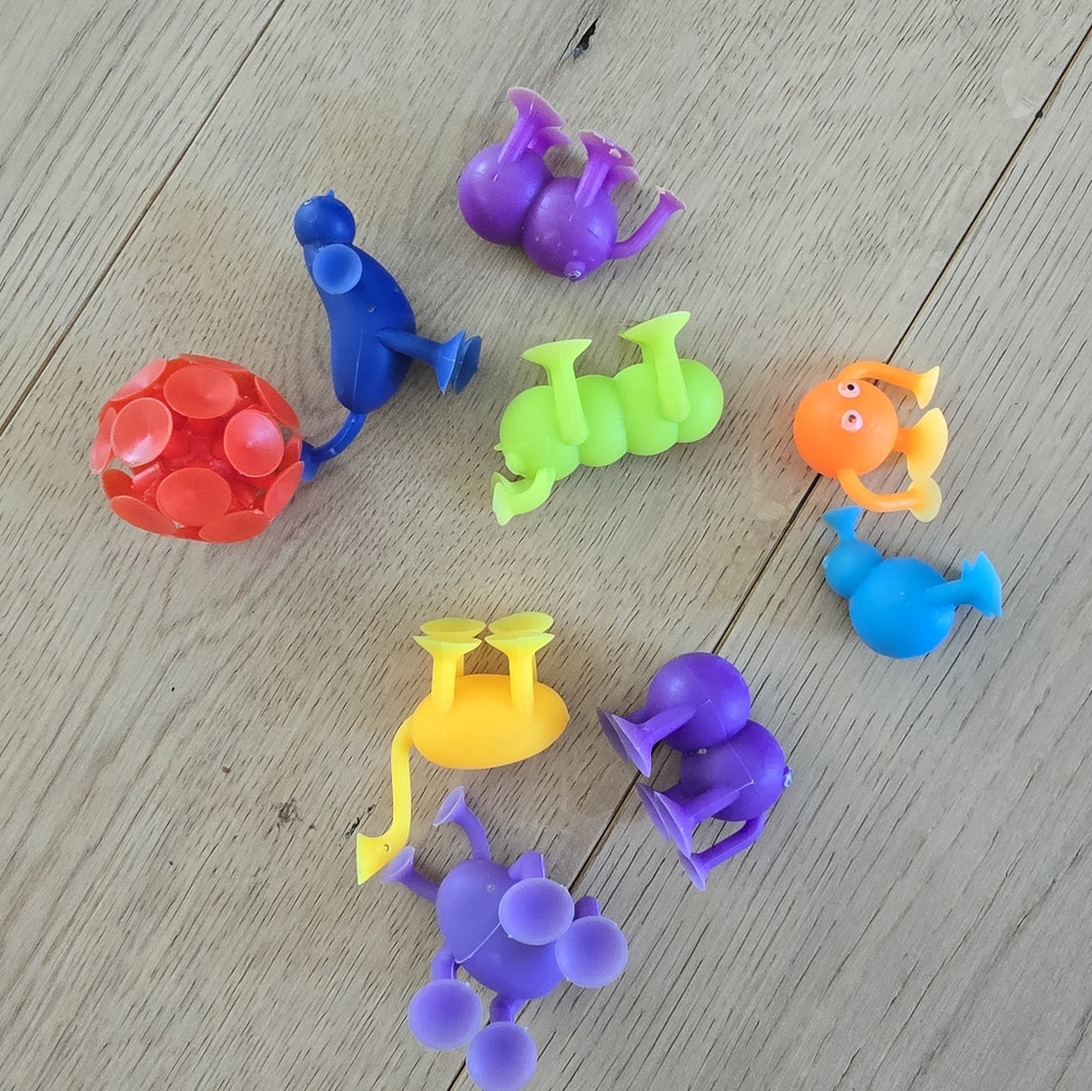 GUC Suction toys (9)